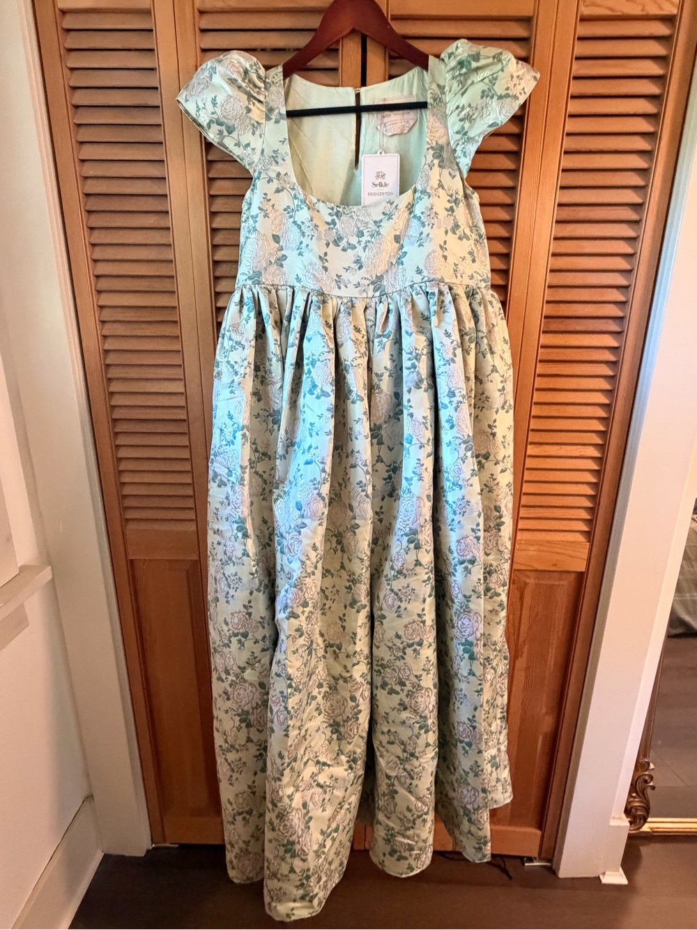 Selkie x Bridgerton Eloise in the Clouds Gown - Picture 2 of 4